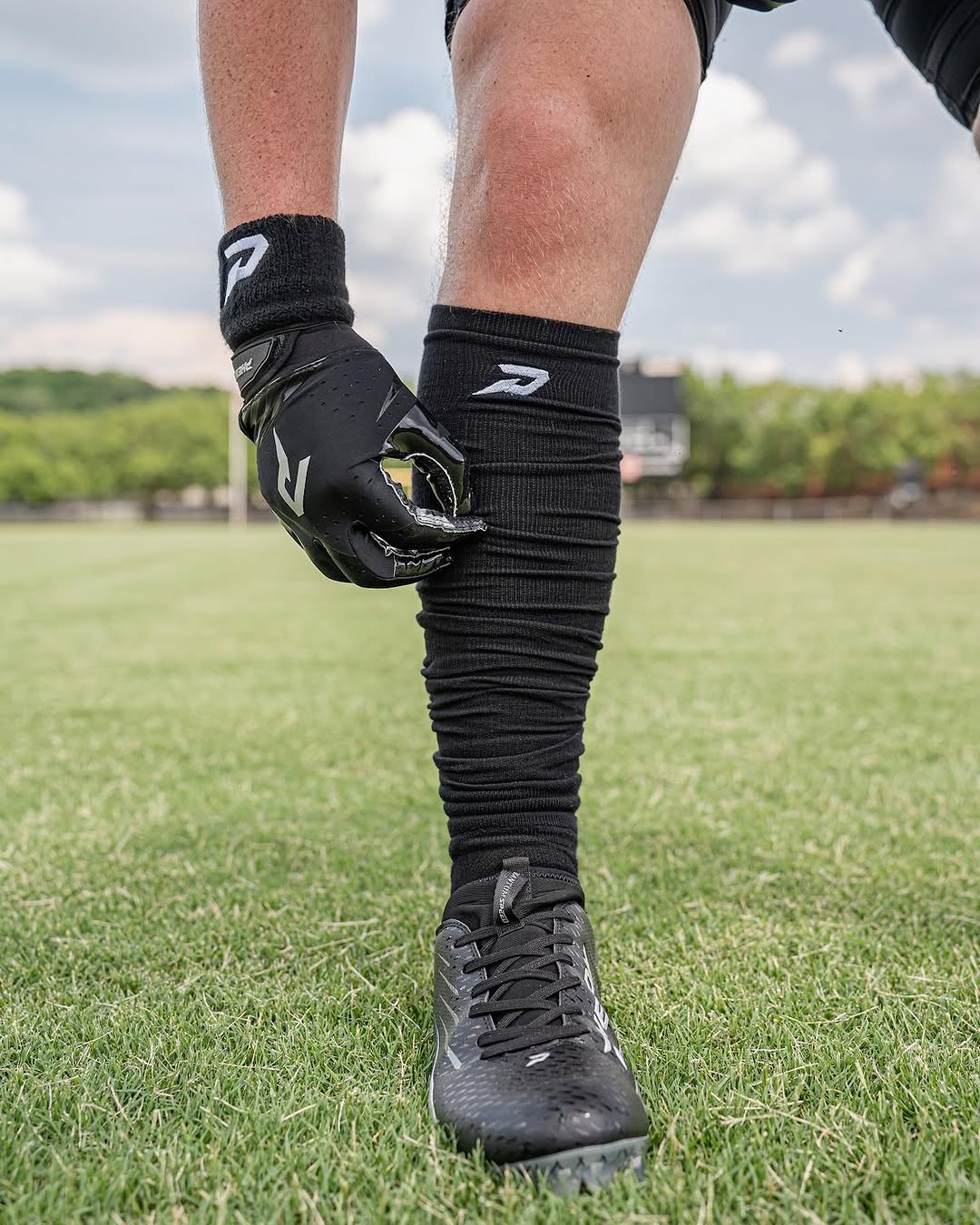 Cleats-and-Gloves L2N2