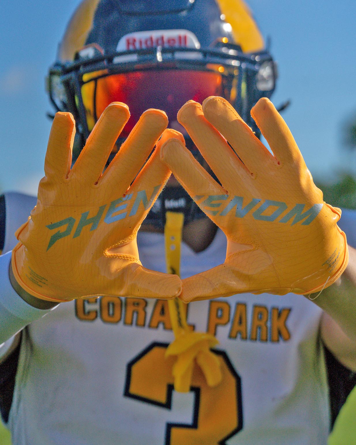 Phenom Elite VPS5 Youth Football Gloves - Team Colors - L2N2