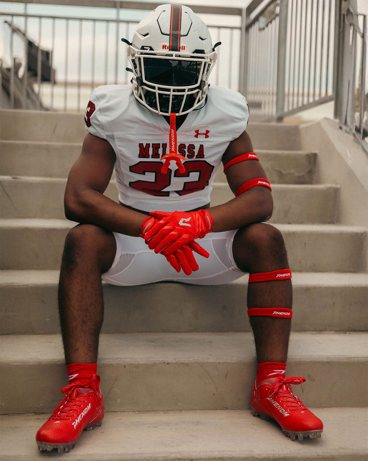 Phenom Elite VPS5 Youth Football Gloves - Team Colors - L2N2