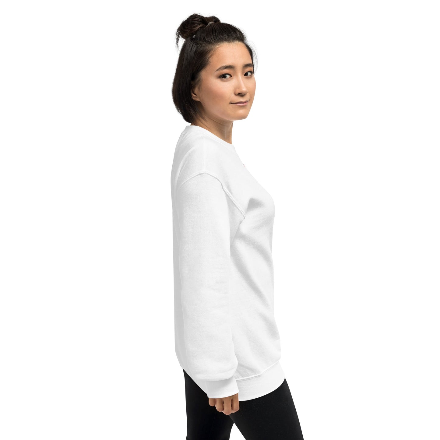 Soft classic fit Mom sweatshirt made of 50% cotton and 50% polyester, warm and pre-shrunk