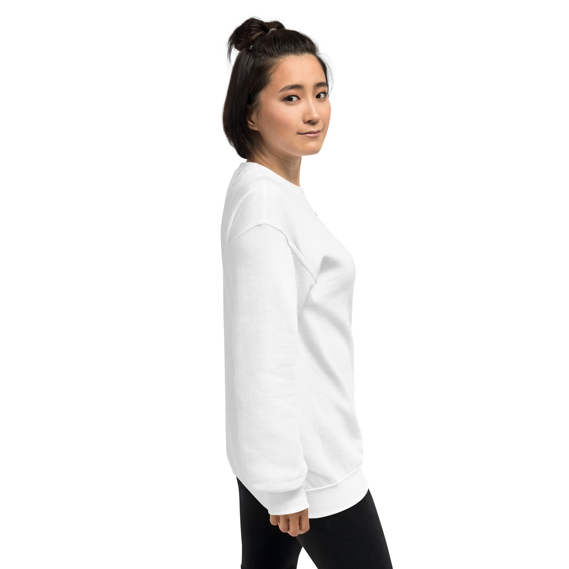 Soft classic fit Mom sweatshirt made of 50% cotton and 50% polyester, warm and pre-shrunk